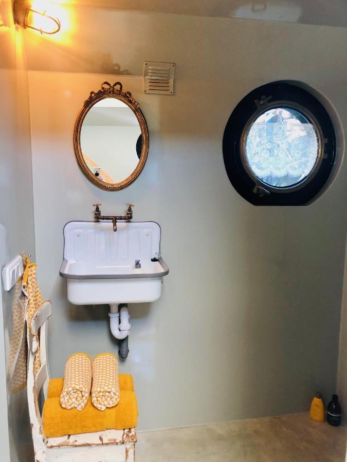 Hotel Houseboat Tante Piet à Amsterdam Extérieur photo